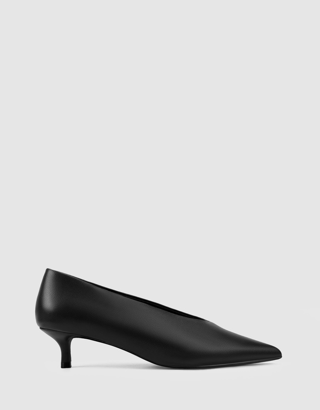 Siren - Flynn Point Toe Pumps