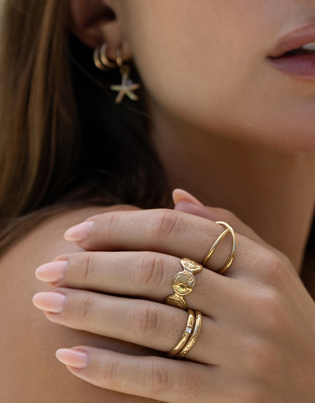Arms Of Eve - Oscar Gold Ring