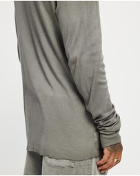Surrounded By Ghosts - The Atacamite Slim Rib Knit Turtle Neck T-Shirt