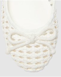 Ravella - Sloane