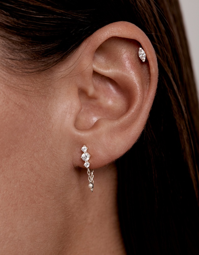 By Charlotte - In the Stars Chain Huggie Earrings