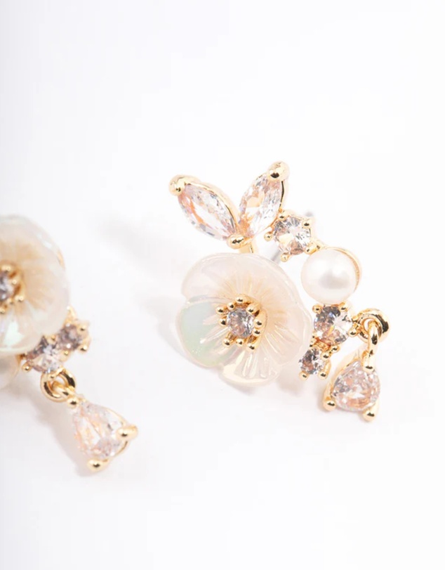 Lovisa - Gold Plated Cubic Zirconia Floral Detailed Pearl Earrings