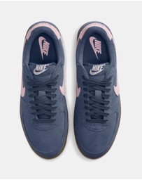 Nike - Field General - Women's