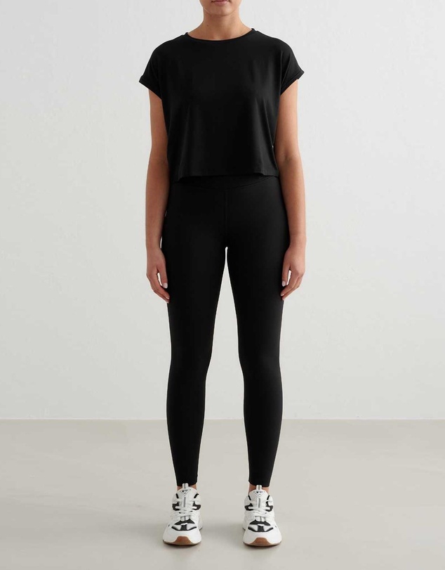 Aim'n - Soft Basic Roll-Sleeve Top
