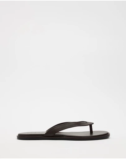 AERE - Round Toe Leather Thongs - Women's