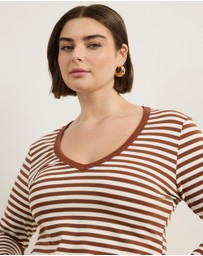 Atmos&Here Curvy - Deep V-Neck Long Sleeve T-Shirt