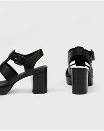 bul - Colina Heel