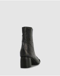 Beau Coops - Thalia Ankle Boots
