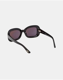 Tom Ford - Paloma 02
