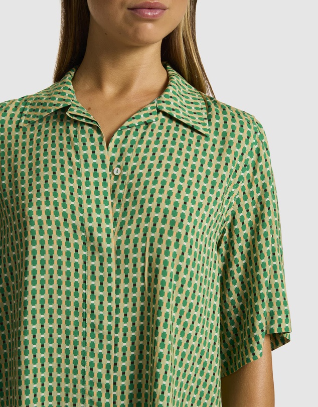 JETS - Mattala Geo Short Sleeve Shirt