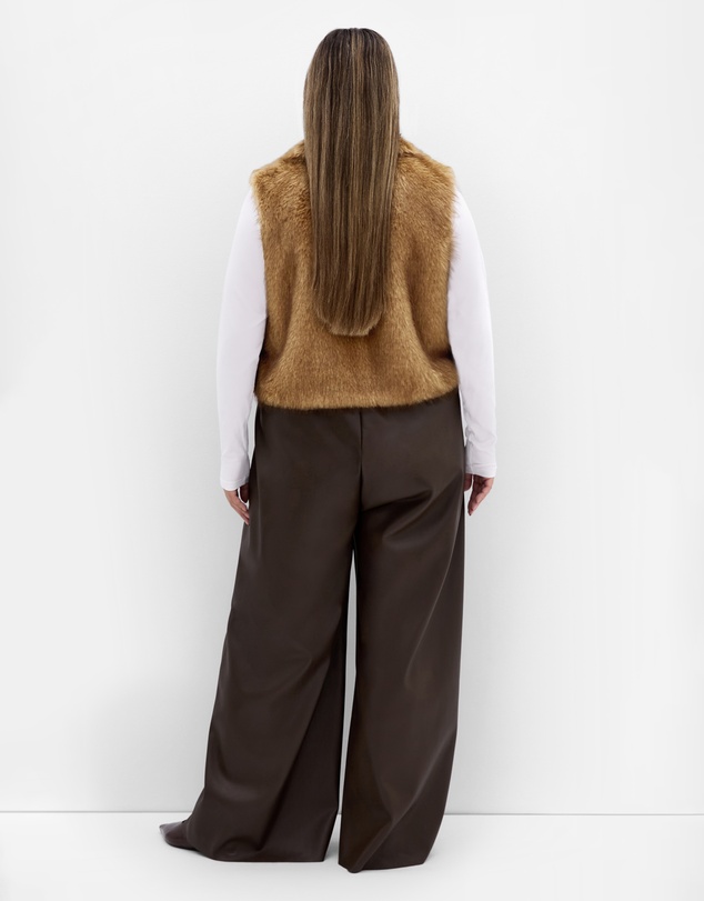 City Chic - Plus size Gianna Faux Fur Vest - natural