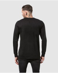 DVNT - Deluxe Long Sleeve Tee