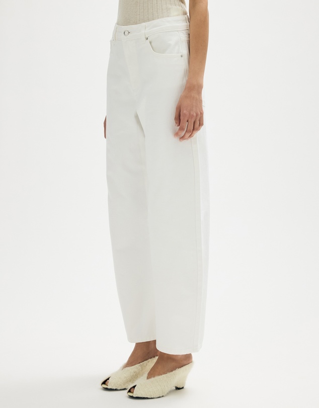Minima Esenciales - Quentin Mid Rise Barrel Leg Jeans