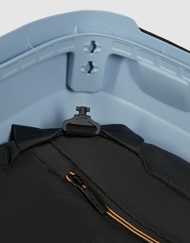 Samsonite - Essens Carry-On Small 55Cm Zipperless Suitcase