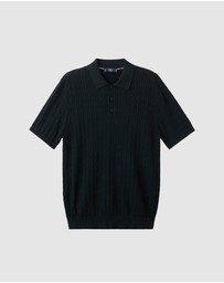 M.N.G - Muga Polo