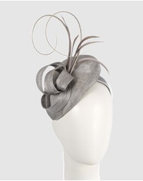 Max Alexander - Pillbox Silver Racing Fascinator