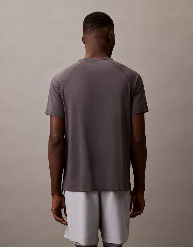 Calvin Klein - Soft Stretch Sport Crewneck Tee