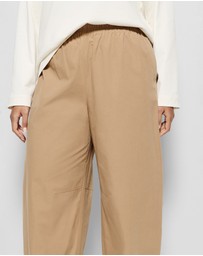 Commonry - Jemma Pant