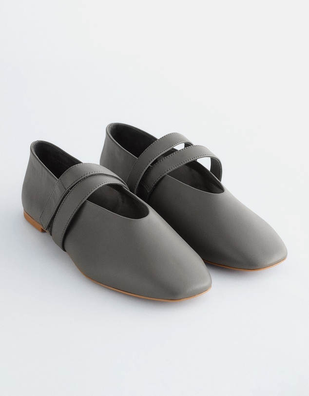 & Other Stories - Cross-Strap Leather Ballet Flats