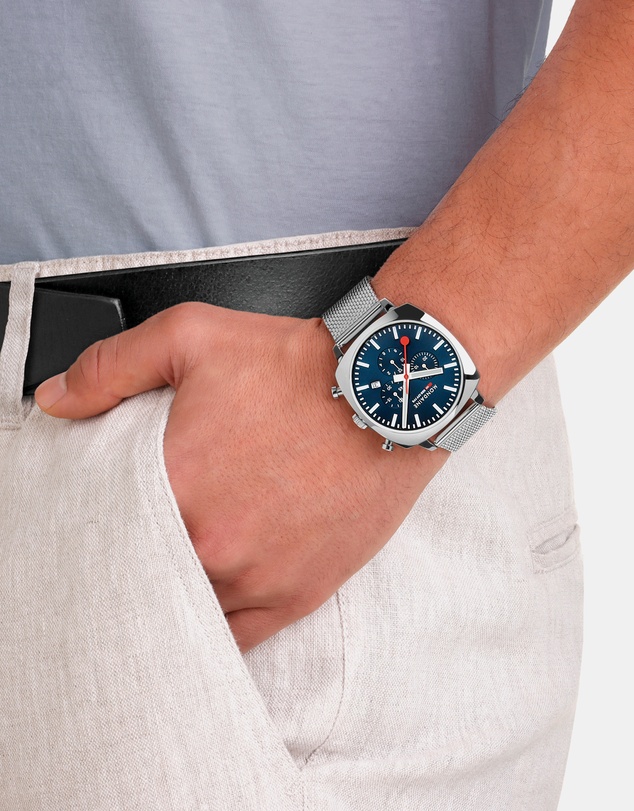 Mondaine - Official Swiss Railways Grand Cushion Deep Ocean Blue Watch Set
