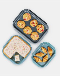 Joseph Joseph - Nest™ Bake 3-Piece Non-Stick Baking Tray Set with Easy-Pull Handles