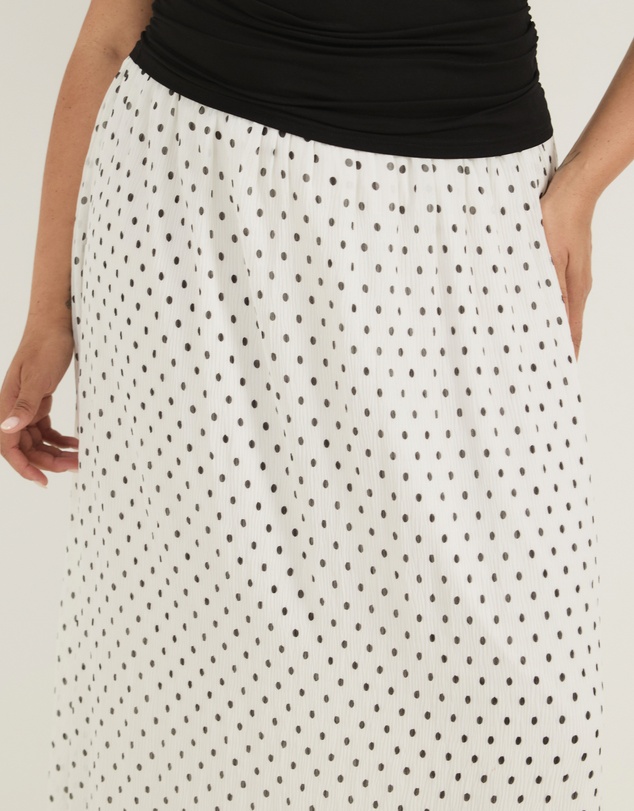 Atmos&Here Curvy - Plisse Maxi Skirt