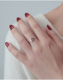 Karen Walker - Mini Star Ring