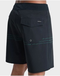 Quiksilver - Mens Surfsilk Straight 18
