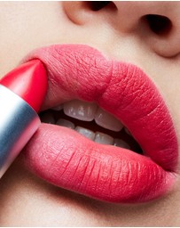 MAC - Retro Matte Lipstick - Relentlessly Red