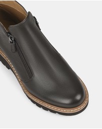 Hush Puppies - Whitney
