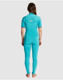 Billabong - 2/2 Synergy Center Zip Short Sleeve Full Wetsuit