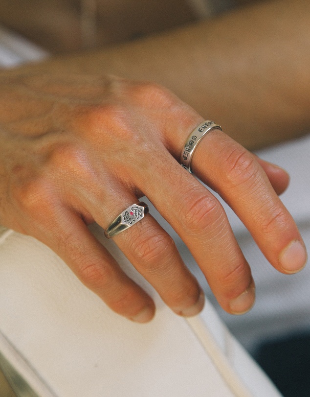 SUE THE BOY - 2 Birds 1 Stone Signet Ring