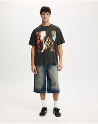 Cotton On - Box Fit Premium Music T-Shirt