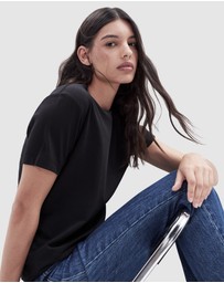 UNISON - The Classic Crew Tee