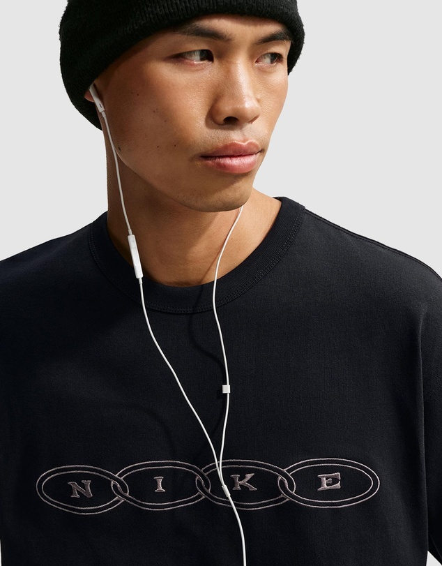 Nike - Nike Sportswear Premium Essentials T-Shirt