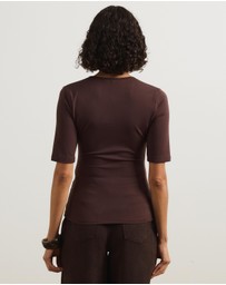 Atmos&Here - Deep V-Neck T-Shirt