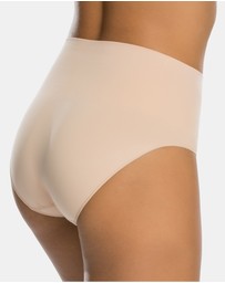 Spanx - Everyday Shaping Panties Briefs