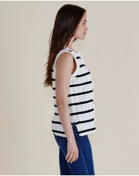 Betty Basics - Nicollete Knit Vest