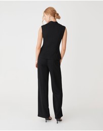 Forcast - Juno V-Neck Ponte Top