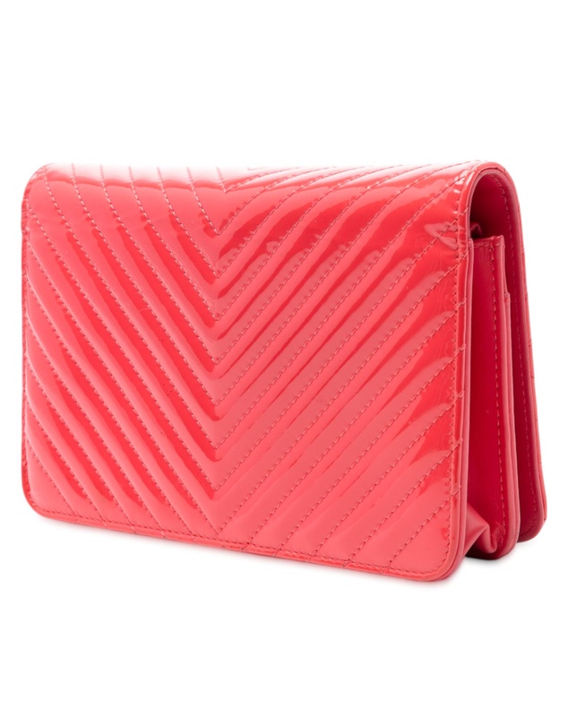 Pre-Loved by Azura Reborn - Pre-Loved CC Patent Diamond Quilted Wallet On Chain