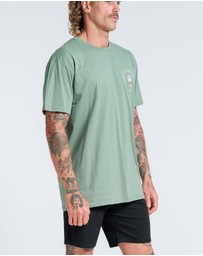 Vacancy Co - Life on the Rocks Tee