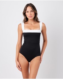 UNE PIECE - Textured Classic Square Neck One Piece Swimsuit
