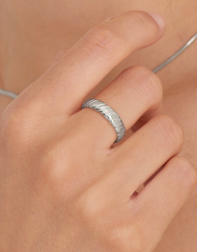 Ania Haie - Ania Haie Silver Smooth Twist Wide Band Ring