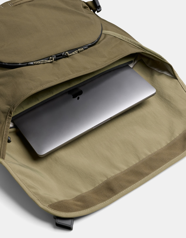 Bellroy - Venture Messenger 16