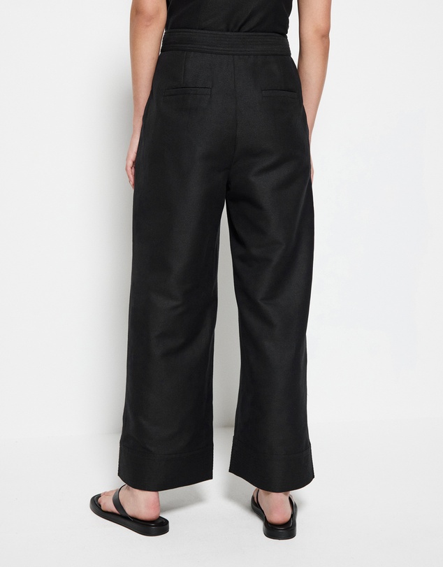 Commonry - Amy Pant