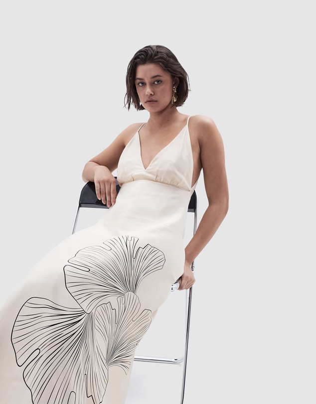 UNISON - V Neck Maxi Dress