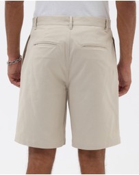 AERE - Cedric Pleated Shorts