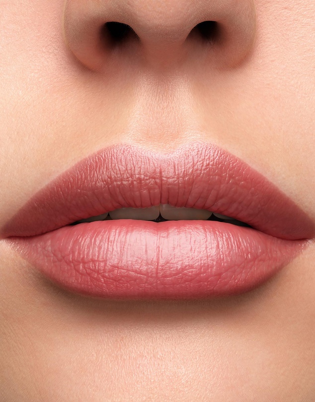 Lancome - L'Absolu Rouge Cream Lipstick 01