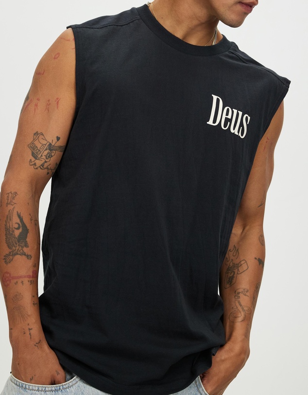 Deus Ex Machina - Partisan Muscle - ICONIC EXCLUSIVE
