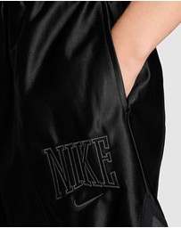 Nike - Nike Sportswear Loose Mid-Rise Graphic Shorts